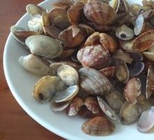 Spicy Stir-Fried Clams