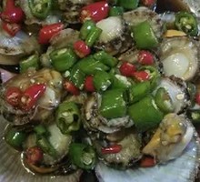 Spicy Scallops and Clams