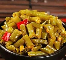 Spicy Sour Pickled Beans