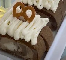 Coconut Latte Cake Roll
