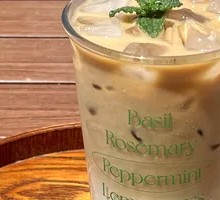 Mint Iced Latte