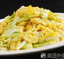 Stir-fried Eggs with Garlic Greens