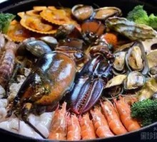Seafood Steamed in One Pot