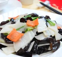 Stir-fried Yam with Wood Ear Mushrooms