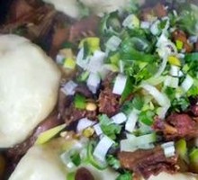 Stewed Goose in Iron Pot
