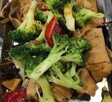 Crisp Broccoli Salad