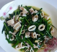 Stir-fried Leek with Sea Slug