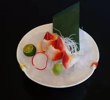 Arctic Scallop Sashimi