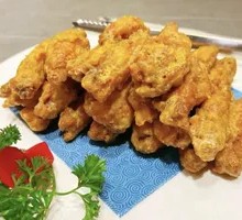 Salted Egg Garlic Chicken Wings