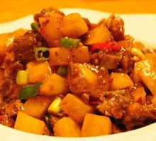 Stewed Pork Ribs with Potatoes