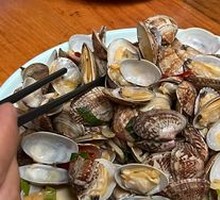 Spicy Stir-Fried Clams