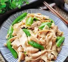 Spicy Pepper and Dried Tofu