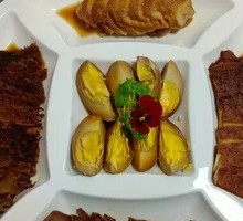 Dry-Braised Duck with Four Treasures
