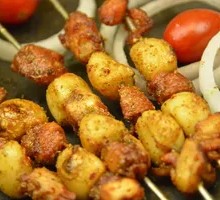 Roasted Garlic Meat Skewers