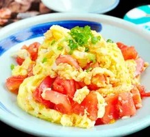 Tomato and Egg Stir-Fry