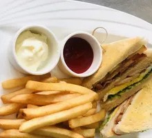 Sandwich with Fries
