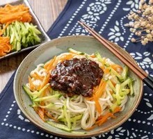 Zhajiangmian