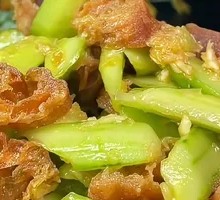 Cucumber with Fried Dough Sticks