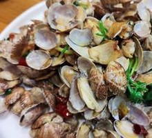 Spicy Stir-Fried Clams