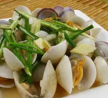Stir-fried Clams with Ginger and Scallion