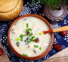 Lean Pork and Century Egg Porridge