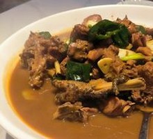 Spicy Stir-fried Yimeng Rooster