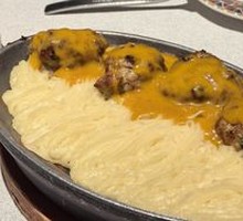 Russian Meat Patties with Mashed Potatoes