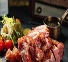 German Crispy Roast Pork Knuckle
