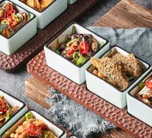 Nine Palaces Spicy Seafood Box