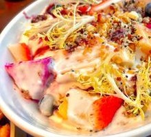 Quinoa Yogurt Blueberry Salad