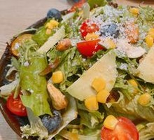 Pucibo Signature Salad