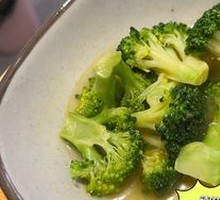 Steamed Broccoli with Soy Sauce
