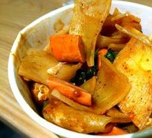 Grilled Cold Noodles with Egg and Ham