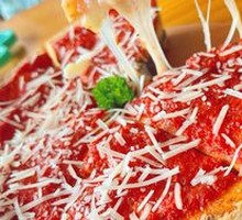 Classic Chicago Cheese Fountains Pizza