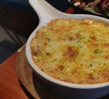 Cheesy Baked Mashed Potatoes