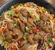 Spicy Pork Intestine Noodles