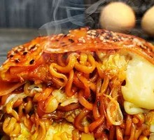 Cheesy Turkey Ramen Bake