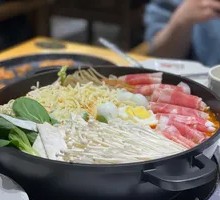Beef and Rice Cake Hot Pot