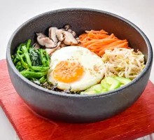 Stone Pot Bibimbap (Mildly Spicy)