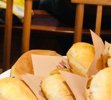 Meat-filled flatbread