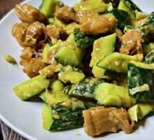 Cucumber with Fried Dough Sticks