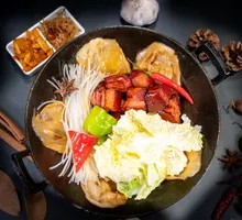 Stewed Pork with Clay Pot