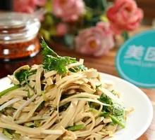 Cold Tofu Stick Salad