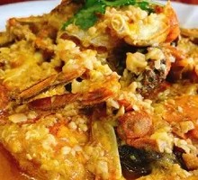 Golden Soup Garlic Crabs