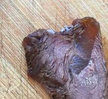 Qianjin Tendon Lu-style Yellow Beef