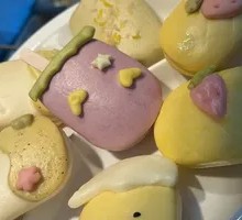 Variety Steamed Buns