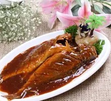 Sauce-Braised Large Yellow Croaker