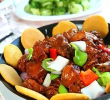 Golden Pancake Stewed Chicken