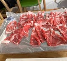 Freshly Sliced Lamb Rolls