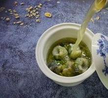 Surfing Live Sea Cucumber